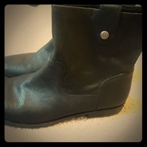 Arturo Chiang slip on ankle boot Sz 6.5